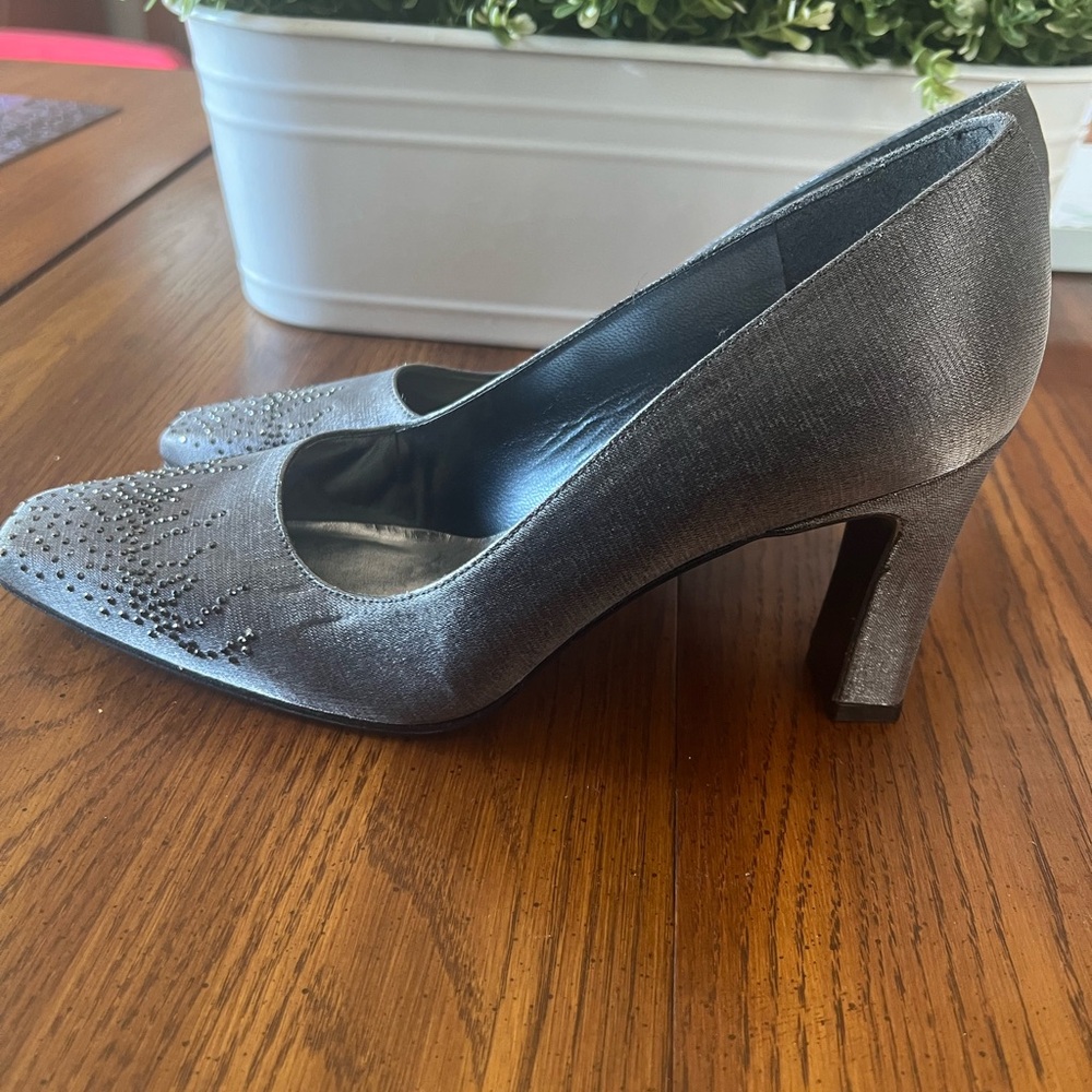 Stuart Weitzman Pewter Jeweled Evening Heel 8.5 B